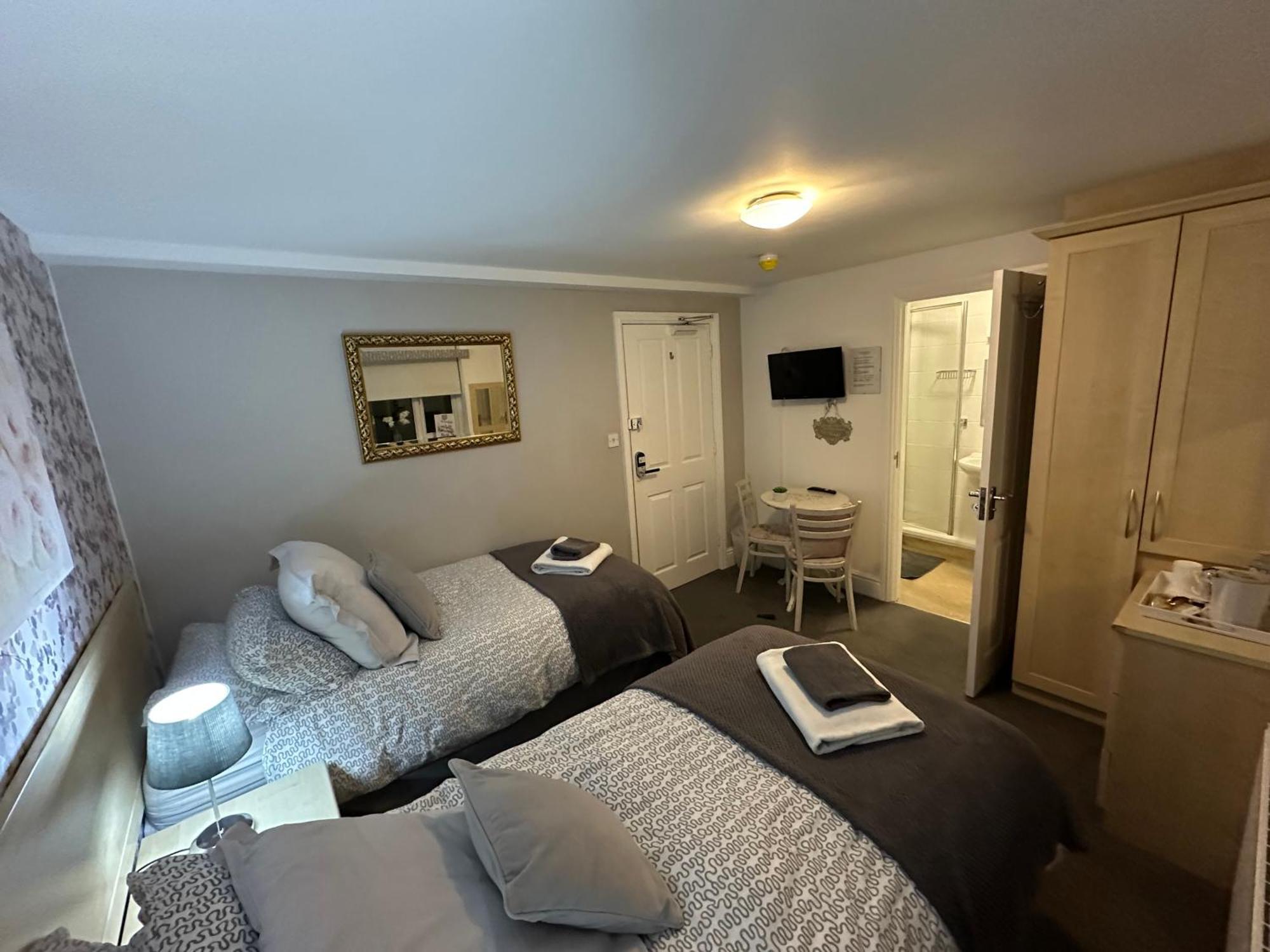 Station Approach B&B Boutique Stays 솔리헐 외부 사진
