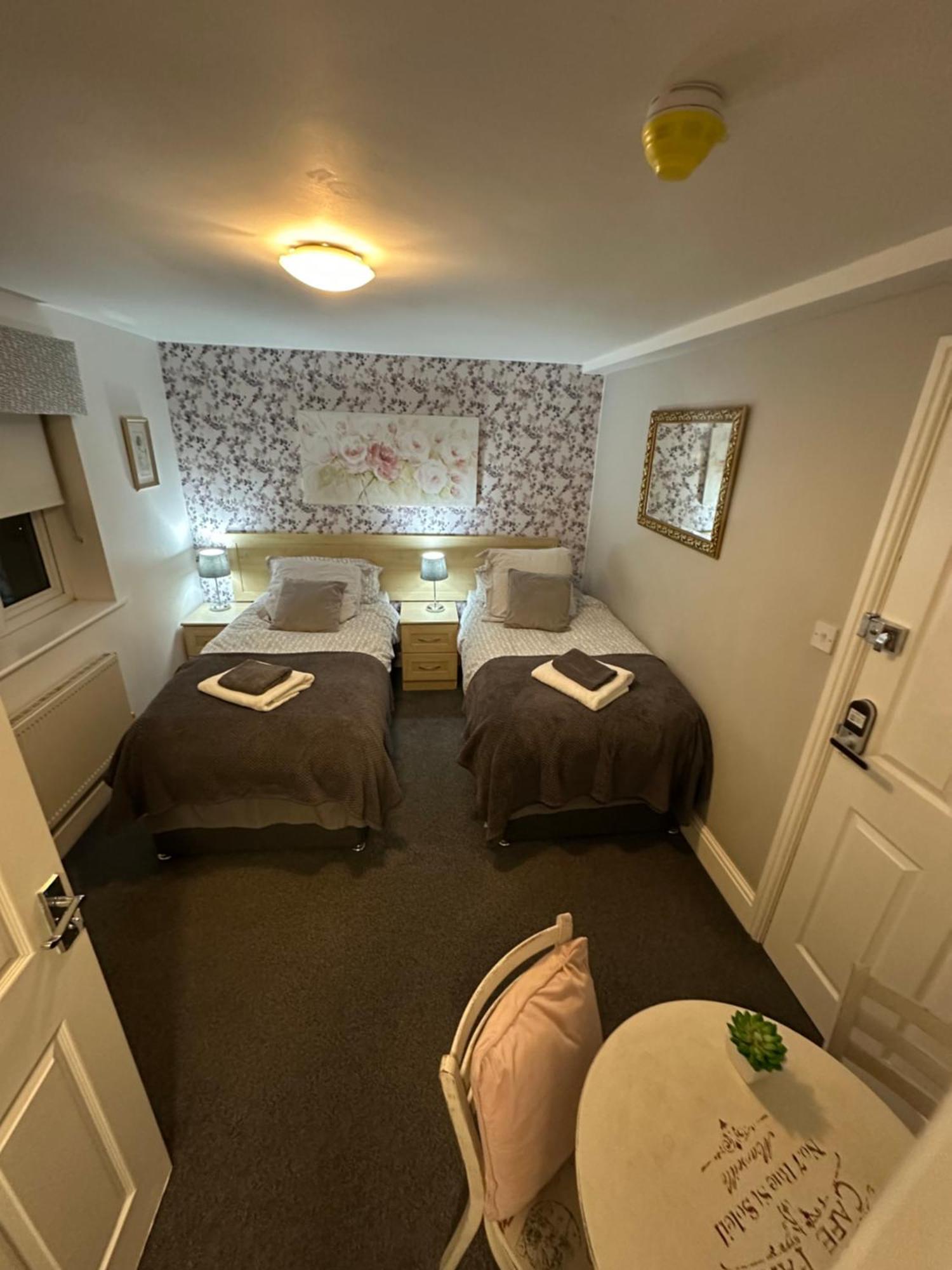 Station Approach B&B Boutique Stays 솔리헐 외부 사진