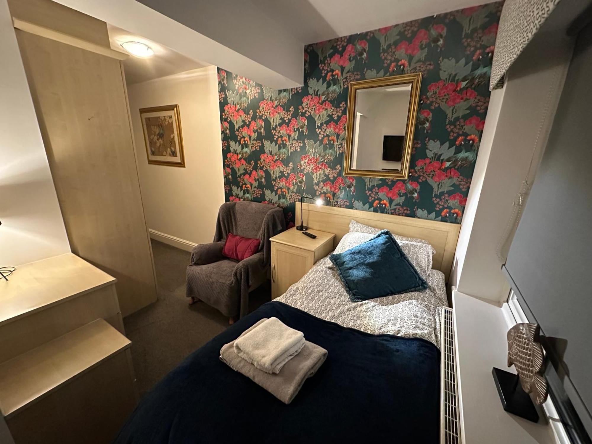 Station Approach B&B Boutique Stays 솔리헐 외부 사진